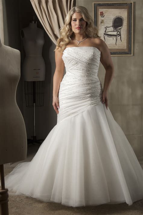 Plus Size Wedding Stores