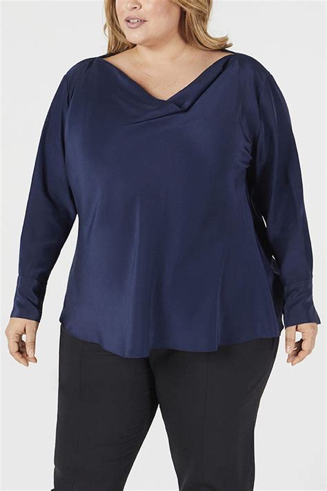 Plus size brands. Jun 19, 2023 · Size range: UK 6-20. While this isn't a huge range of plus-size options, Herrera is currently doing a lot better than other premium luxury brands when it comes to inclusivity. We look to Herrera ... 