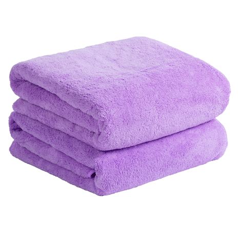 Plush bath towels. Upgrade your daily hygiene with these soft microfiber towels – the ultimate combination of luxury and convenience for a better, whole-body clean. Set includes 1 Bath Towel, 1 Hand Towel and 3 Body and Face Cloths. Size: Bath Towel: 140 cm x 75 cm / 55.12″ × 29.56″ – 5 cm / 2" wider than our standard bath towels 