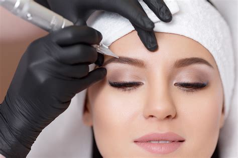 Pmu artist. Allure Microblading Academy in Sugar Land is the region's best beauty school for aspiring permanent makeup artists. Explore our curriculum online today! 