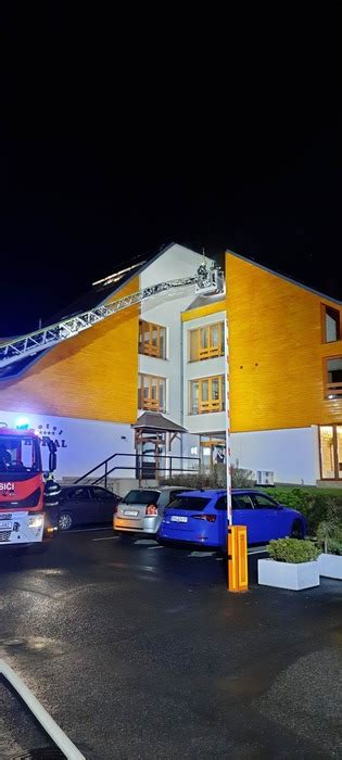 Požár v podkroví hotelu HORAL v Rožnově pod Radhoštěm