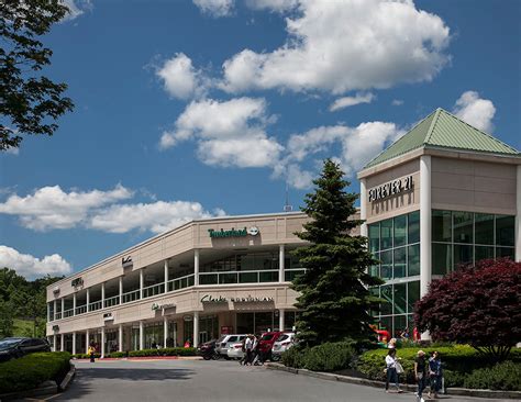 Pocono Premium Outlets Poconos Shopping & Food