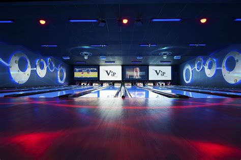 Poelking lanes. Poelking Lanes South is a full service Family Entertainment Center. Our 43 lanes of Automatic Touch Screen bowling also includes bumper bowling, cosmic glow in … 