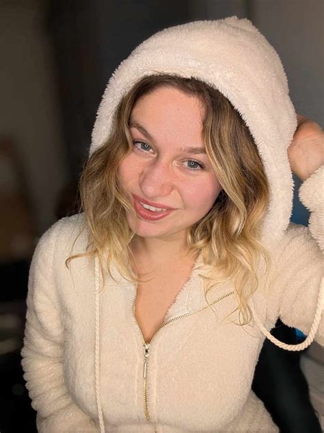 🍌 Poesjenel Leaked +18