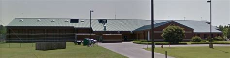 Poinsett county jail roster.  Poinsett County Detention Center operates severa...