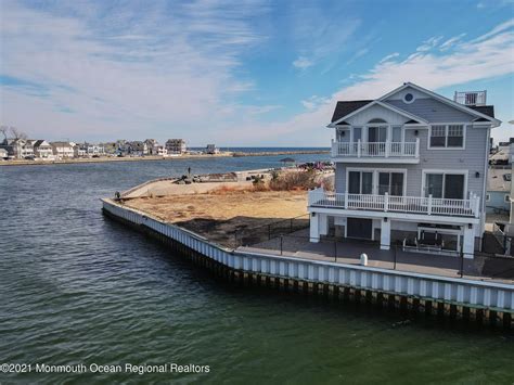 Point pleasant beach homes for sale. Zillow has 62 homes for sale in 08742. View listing photos, review sales history, and use our detailed real estate filters to find the perfect place. 