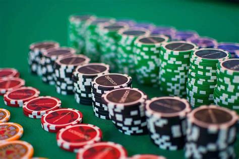 Poker turniri endirmə  Ən yaxşı onlayn kazinolarda qadınları qarşılayın!