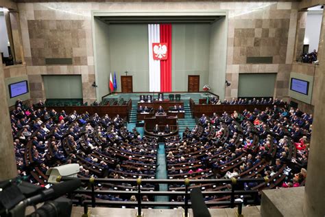 Poland’s president calls for new parliament to hold first session Nov. 13