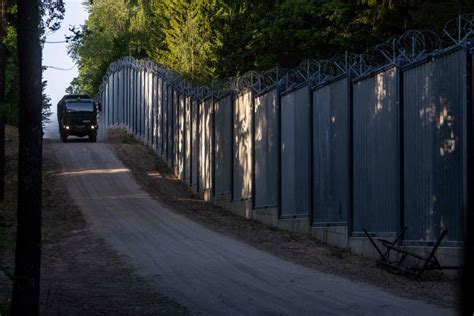 Poland to double troops number at border with Belarus, accuses it of organizing illegal migration