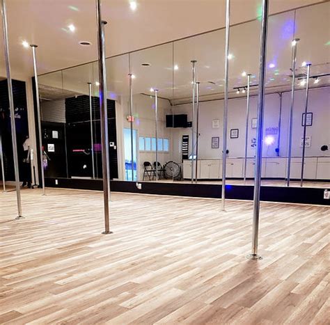 Pole studio near me. 5 days ago · If you're curious about the emerging trend of pole dancing for fitness, and would like to find a class or a teacher near you, this listing of Ohio pole dancing studios can help you get started. ... Oh Foxy Pole Dance Studio 320 W 4th St +15134808393 https://www.ohfoxy.com. Pole Kittens Fitness 4719 Vine Street 513-559-1665 https: ... 