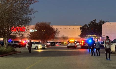 Police: 1 shot at Barton Creek Square Mall