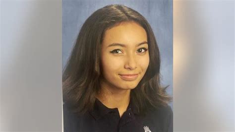 Police: Girl, 15, reported missing from Near West Side