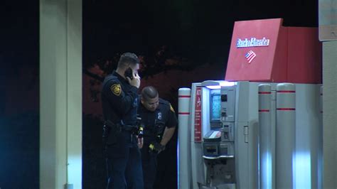 Police: Suspects use chain to break into ATM at Lindell Bank