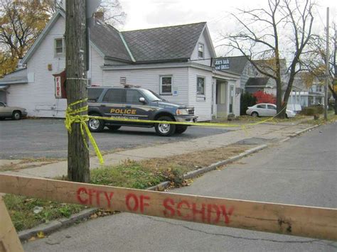 Police investigate shooting outside of Schenectady party