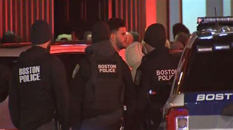Police investigating after 2 men stabbed in downtown Boston