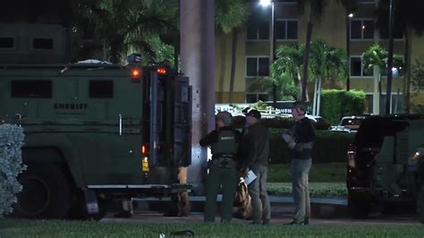 Police investigation unfolds as man barricades himself in Fort Lauderdale’s Grand Hotel