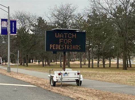 Police place warning signs around Albany