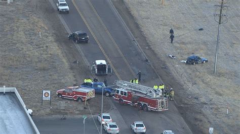 Police searching for driver in deadly crash in Aurora