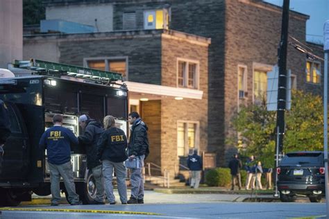 Police testify about confronting gunman at Pittsburgh synagogue