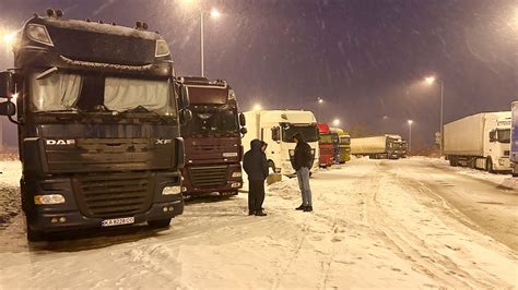 Polish truck drivers are blocking the border with Ukraine. It’s hurting on the battlefield