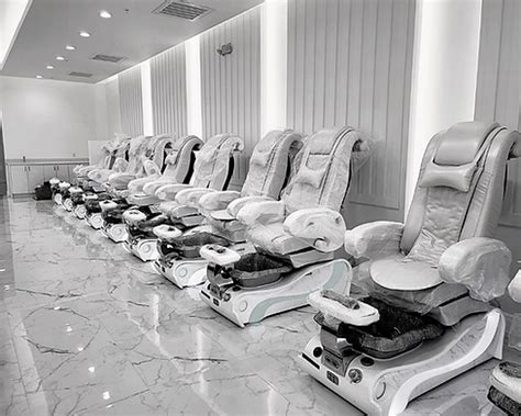 KID PEDICURE (UNDER 10) NOIRE The Nail Bar At Lake Nona is your modern nail salon, and is committed in providing the highest quality and treatment to its guest. We are proud to have an experienced, friendly, and professional staff. All our products are environmentally friendly.