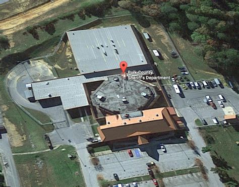 Hours: Monday – Friday, 8:00 a.m. – 5:00 p.m. Murray County Sheriff. Murray County Jail Information. Murray County Jail is located in Murray County, Georgia. The physical location of the Murray County Jail is: Murray County Jail. 810 1/2 G.I. Maddox Parkway. Chatsworth, GA 30705. Phone: 706-695-4592.. 