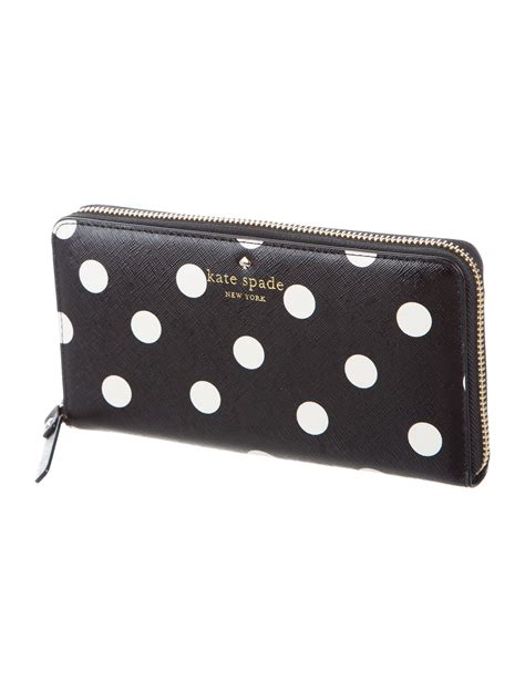 Polkadot wallet. The wallet, which has the PolkaDot name, supports over 100 different cryptocurrencies in addition to PolkaDot. 5. Cobo Wallet. The Cobo wallet is rather pricey. This is one of the most costly hardware wallets on the market, with a price tag of around 480 dollars. This premium comes equipped with unrivaled security and a high level of usability. 