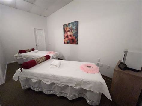Polo massage midlothian. Complimentary 25 mins neck & shoulder massage, herbal wrap, & fruits, Face mask (All treatment include Cleasing, Callus Treatment, Scrub, Mask, Hot Stone, Paraffin, and Extended Massage w/ Cream) Blood Orange $55 / $95. ... Midlothian, VA 23113. 804-379-1714. skylar.2015@icloud.com. 