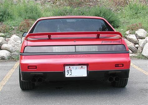 Pontiac Fiero 2M6 Technical Specs, Fuel Consumption, Dimensions