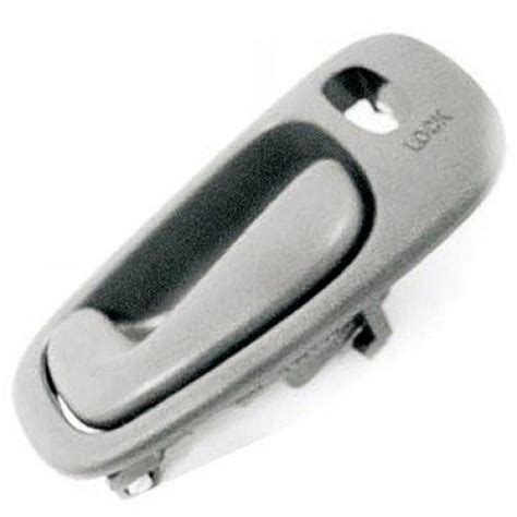 Pontiac Vibe Door Handle Used Auto Parts - Partshotlines.com