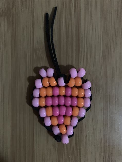 How to make a heart with pony beads! This is Another bead heart pattern that's easy with simple steps to follow, a simple diy Valentines day craft and make the perfect gift!. 