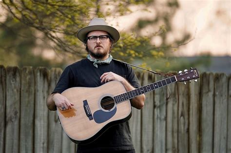 Pony bradshaw. North Georgia singer-songwriter Pony Bradshaw (James Bradshaw) studies and learns from his roots on the gripping "Dope Mountain," the latest release from his forthcoming album Calico Jim (out … 