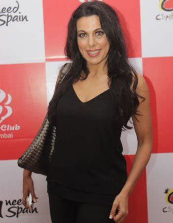 Pooja bedi