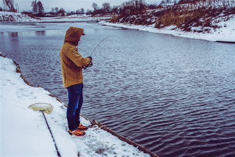 Pool 7 offers many cold weather fishing opportunities