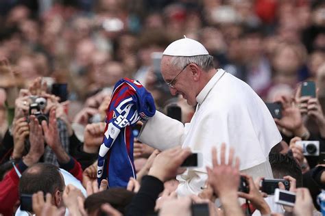 Pope Francis talks about his soccer ‘skills’ - Catholic …