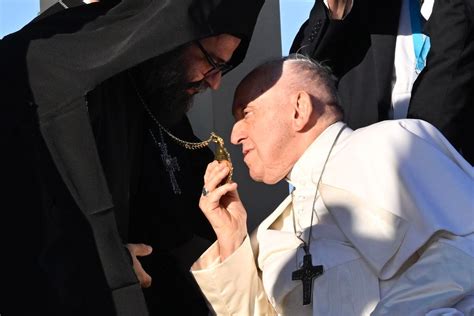 Pope blasts ‘fanaticism of indifference’ that world shows migrants, as he prays for dead in French port of Marseille
