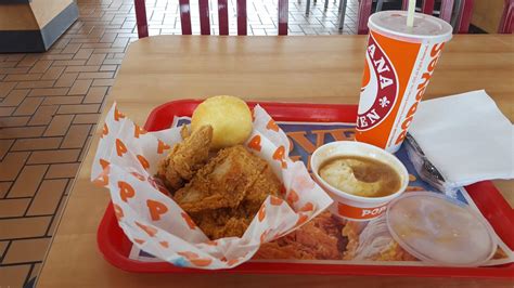 Popeyes Louisiana Kitchen menu in Sherman, Texas, USA