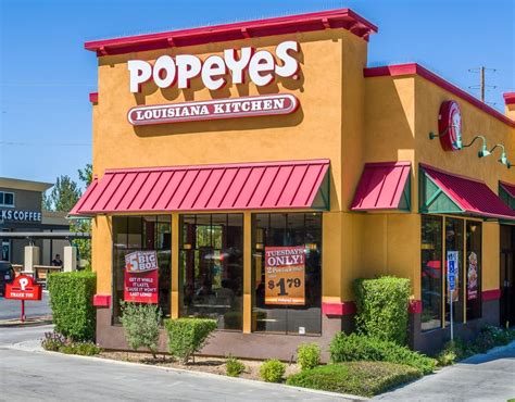 Popeyes candler rd. It happened at the Big Bear Supermarket located at 2849 Candler Road in DeKalb County around 1:10 p.m. Authorities said the suspect, identified by the Georgia Bureau of Investigation as 30-year ... 