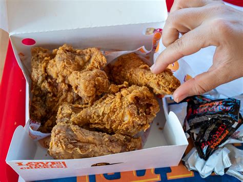 Popeyes open. 6 Pc. $8.39. Ghost Pepper Wings Dinner. 12 Pc. $13.19. Popeyes was founded in 1972 in Arabi, Louisiana, however, it is currently headquartered in Sandy Springs, Georgia. Popeyes has over 2,000 restaurants in over 22 countries in the world making it the second largest fast food chicken restaurant. 