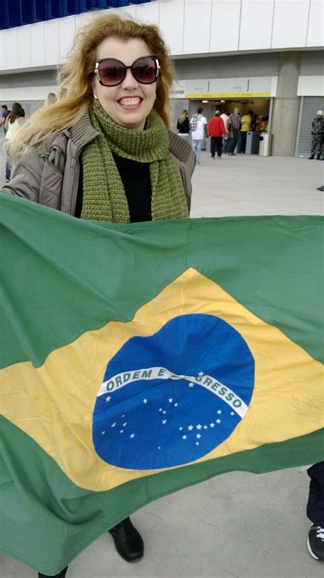 Poppy Joan Linkedin Brasilia