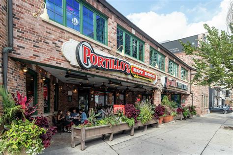 Popular Chicago restaurant Portillo’s eyeing a Colorado expansion