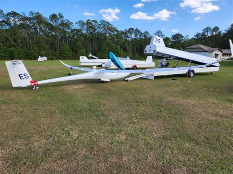 Popular FAI 15m Class Sailplanes