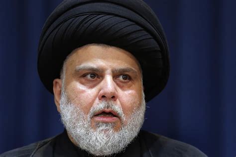 Populist Iraqi cleric announces suspension of his movement