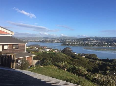 Porirua Holiday Houses Expedia.co.nz