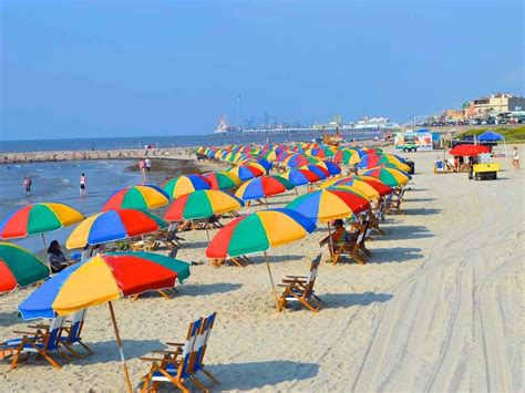 Porretto beach. Porretto Beach is another of Galveston’s beaches, located at Seawall Blvd & 10 th Street. There is parking available, along with concessions stands, beach umbrellas & chair rentals, as well as jetski rentals. 