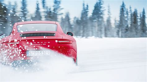 Porsche Tequipment winter tyres - YouTube