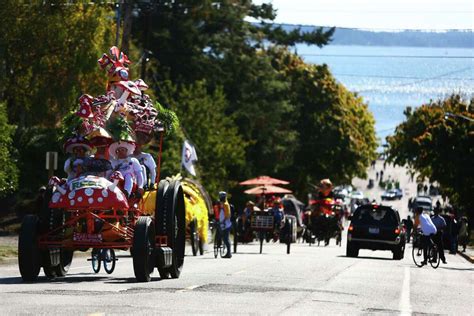 Port Townsend Kinetic Sculpture Race - Water - YouTube