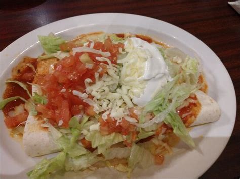 Port huron mexican food. Mexican cuisine varies by region, but common dishes include corn tortillas, tacos and tortas, a Mexican sandwich. Mexicans eat a lot of meat, including beef, chicken, pork and seafood along the coastal regions. Mayan dishes are common in th... 