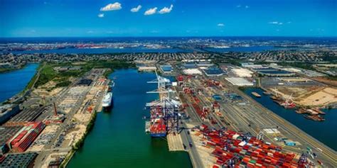 Port of Bayonne, New Jersey Live Ship / Marine Traffic