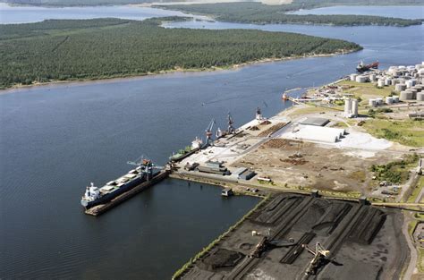 Port of Lulea, Sweden to Port of Basrah, Iraq - Sea route